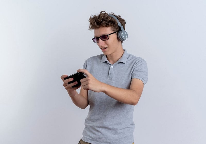 How To Record iPhone Gameplay for Streaming in 2025